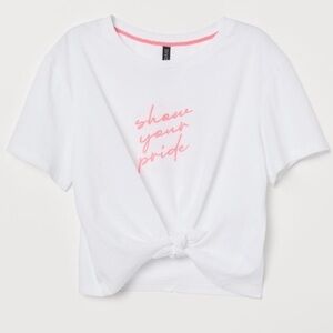 H&M divided tee